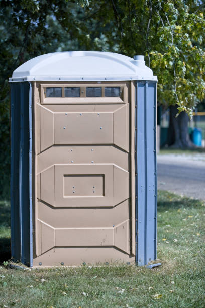 Best Portable restroom trailer rental  in Oakland, NJ